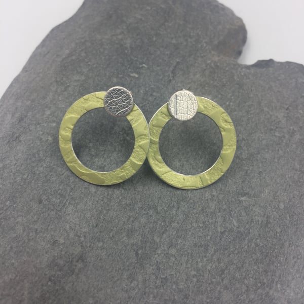 2 in 1 silver and lime green textured hoop studs