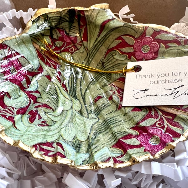 William Morris Dorset Scallop Shell. Tea Light Holder. Jewellery Dish. 