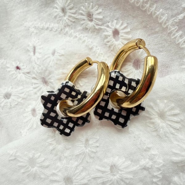 Black and White Gingham Flower Hoop Earrings 