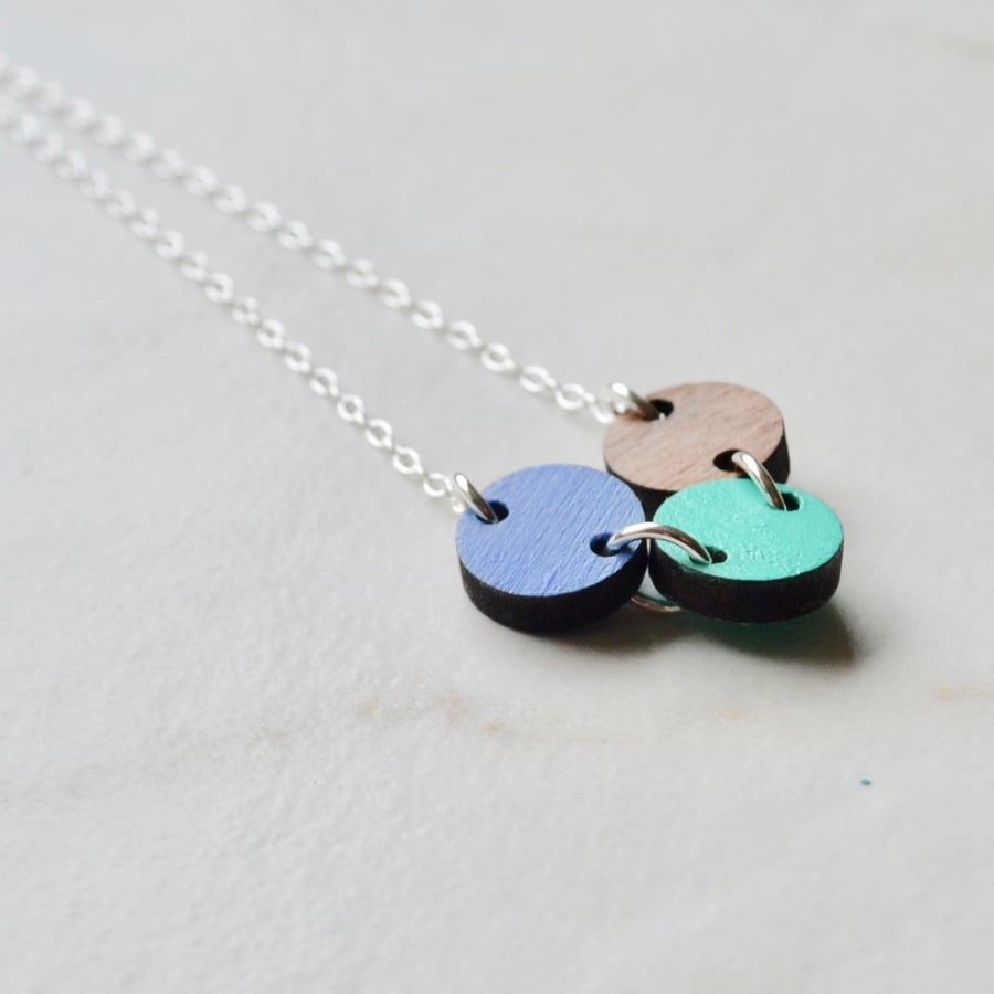 Three Mini Circles Necklace