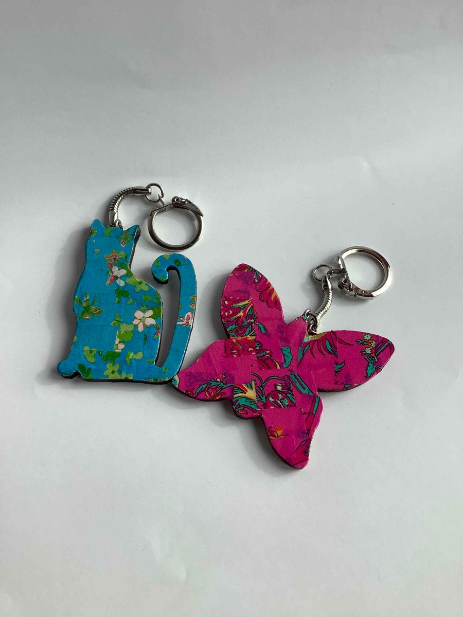 2 wooden decopatched key rings 
