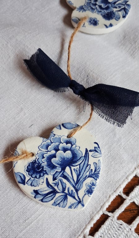 Clay Heart Bunting Floral Blue