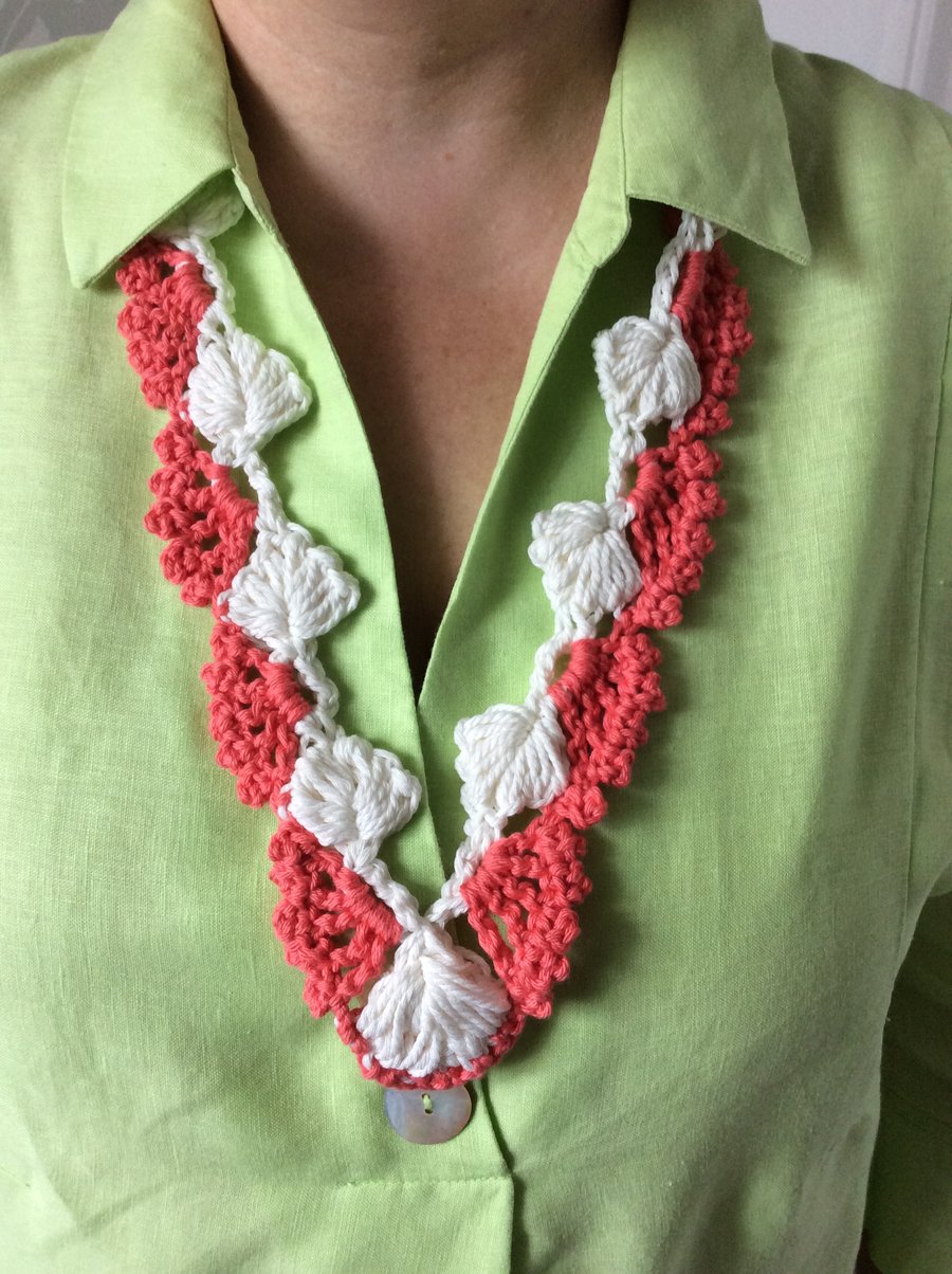 Crochet white and coral long necklace 