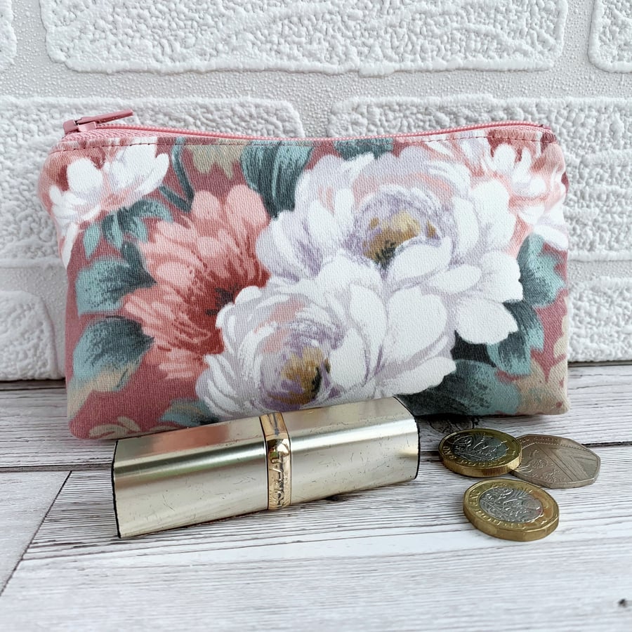 Large Purse, Coin Purse with Pink and White Rose Pattern