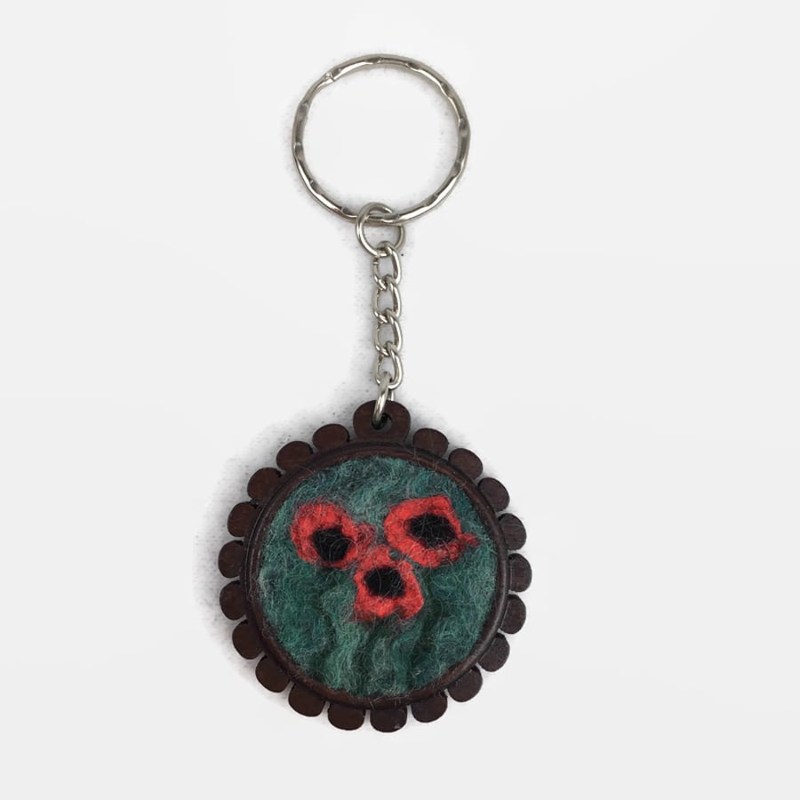 Poppy keyring, wooden fob with felted poppies