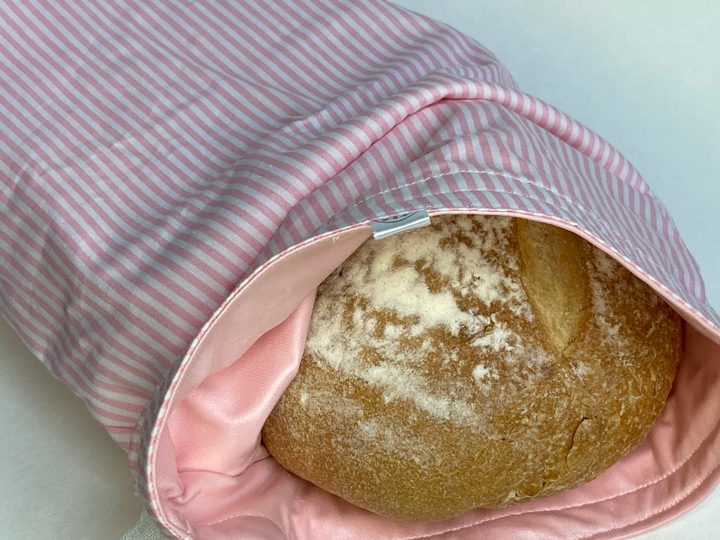 Bread bag. Medium or large size, reusable and washable. Pink stripes.