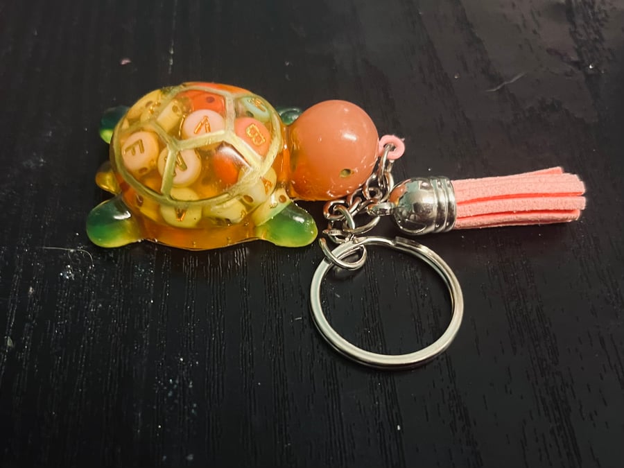 Alphabet bead turtle keyring