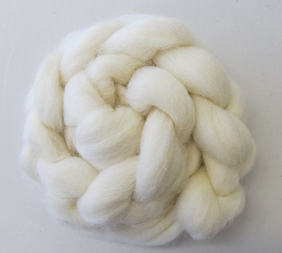Texel Wool Natural White Combed Top 100g 3.5 Oz