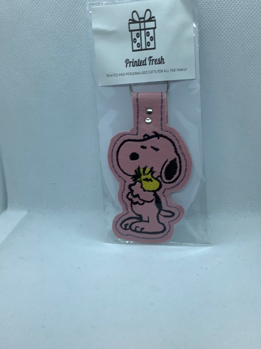 Embroidered Faux Leather  Snoopy   key ring