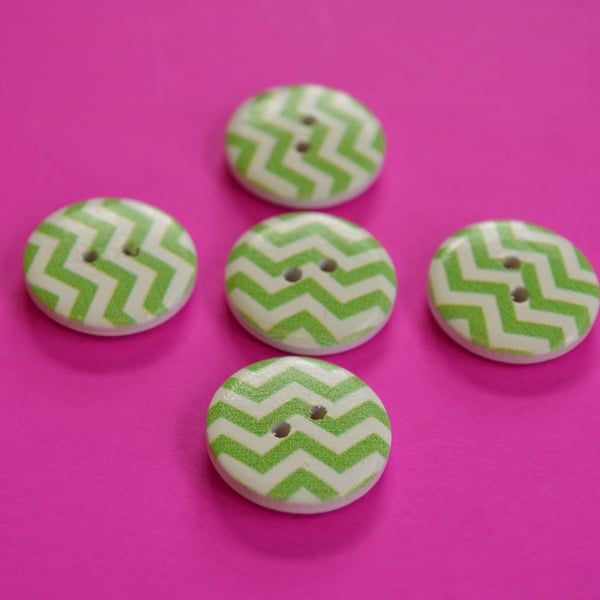 Wooden Green & White Zig Zag Buttons 5pk 20mm (MZ3)