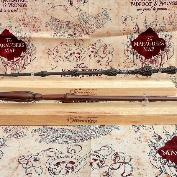 Ollivanders Wand Holder Display Stand