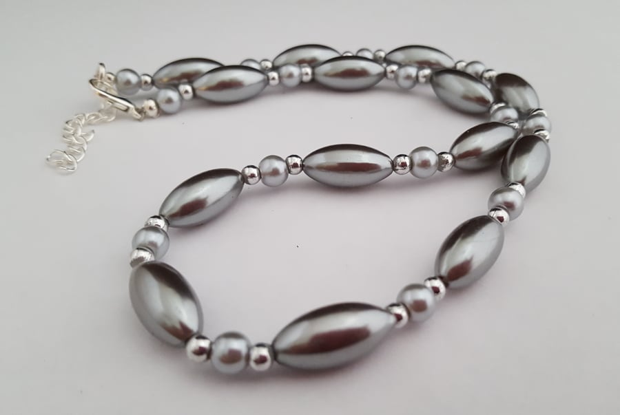 Silver grey glass pearl necklace - 1002490