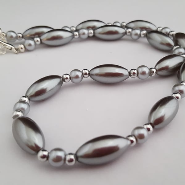 Silver grey glass pearl necklace - 1002490