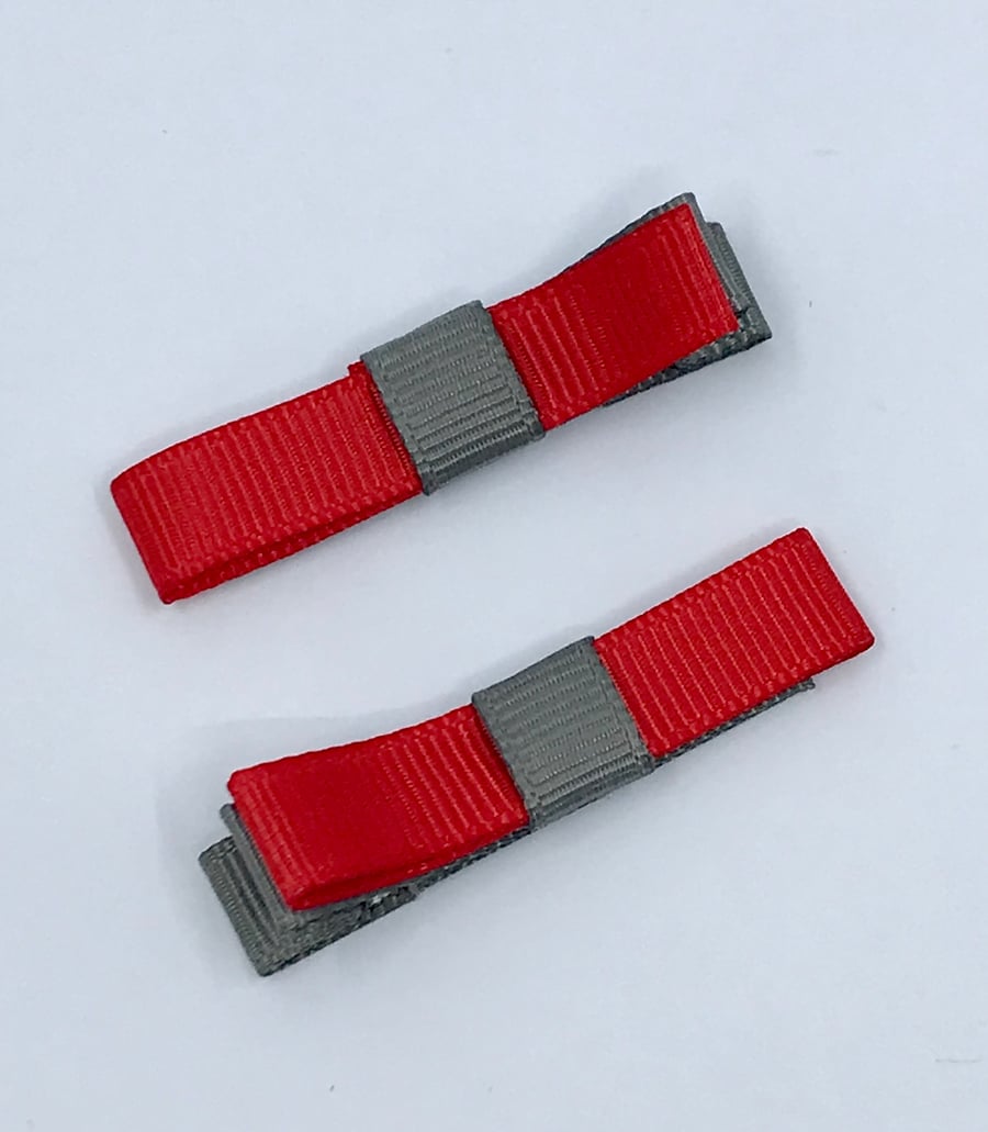 School Small Straight Red and Grey Bow Clips (pair)