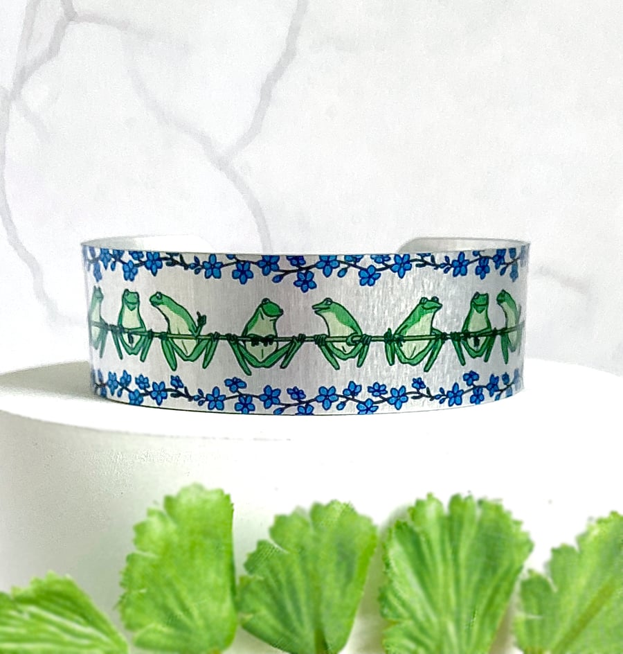 Frog bangle, cuff bracelet, handmade jewellery, personalised (609)            