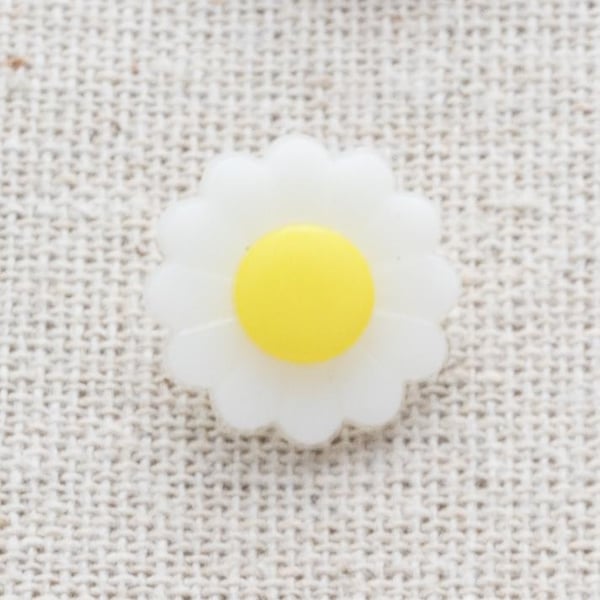 Daisy flower buttons for knitting and crochet 15mm