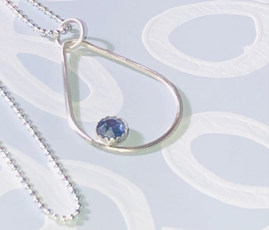 Solid Sterling Silver teardrop & Tanzanite Swarovski Crystal pendant 16” chain