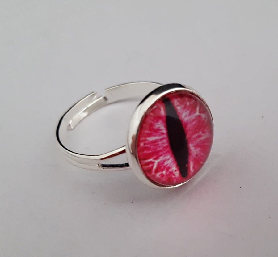 Dragon eye ring - pink 