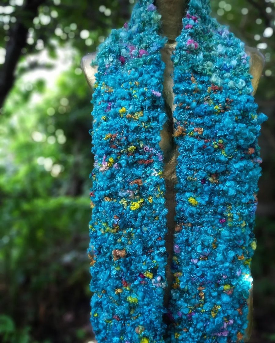 A luxurious scarf called Coral Reef