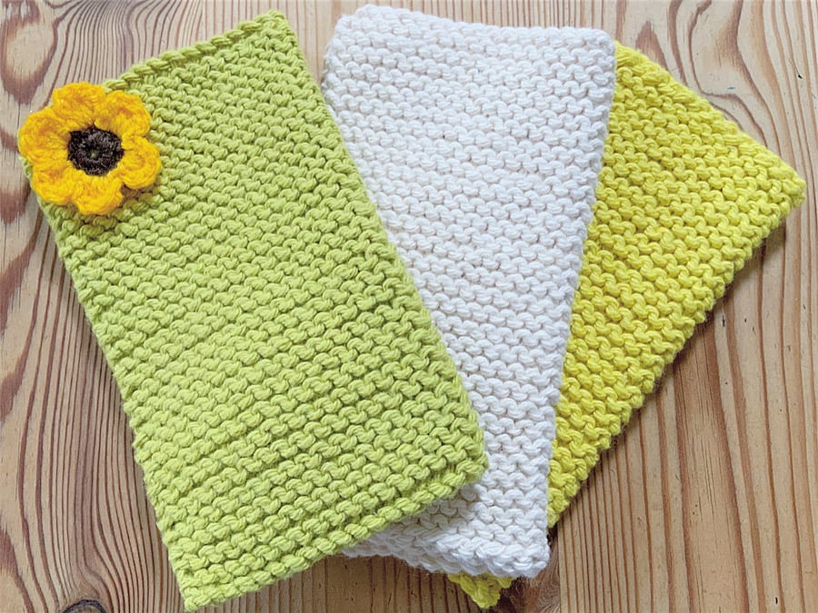 3 Hand Knitted Washcloths. Flannel. Cleaning Cloth. Dishcloth. Cotten Cloth. 