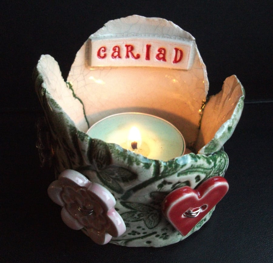 Cariad ceramic tea light holder with heart and flower buttons