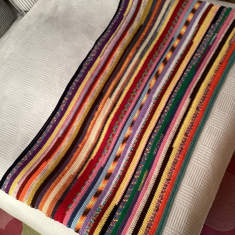  CROCHET BLANKET HANDMADE IN LOVELY STRIPES APPROX 50x30" 