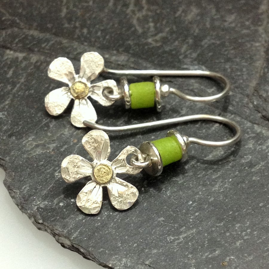 Sterling silver flower earrings with 18ct gold centres and chartreuse beads