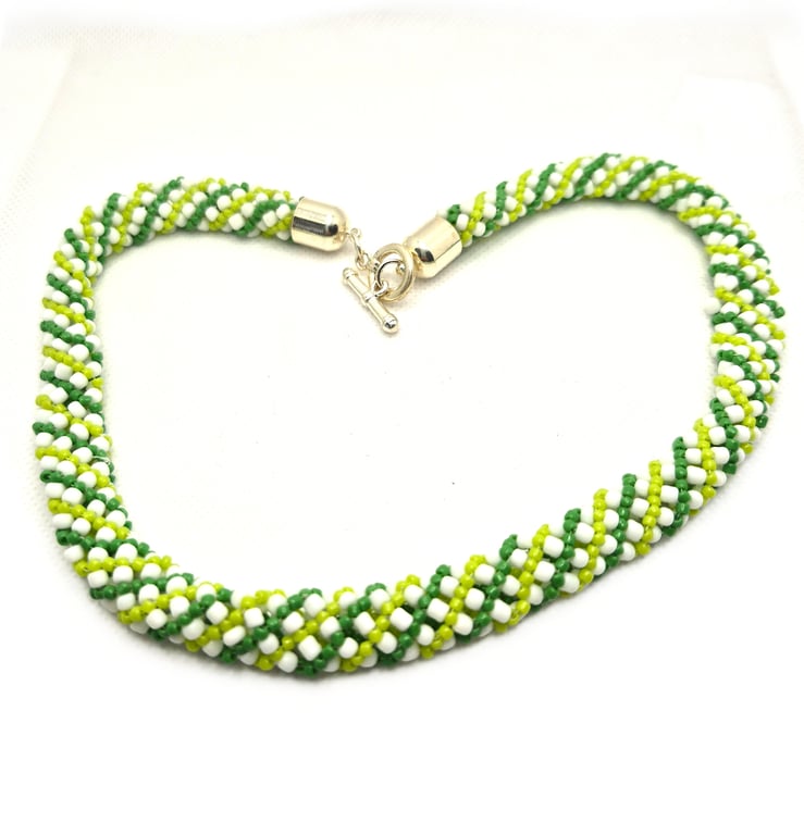 Green and white twisted rope seed bead necklace
