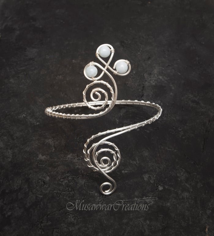 Handcrafted Silver-Plated Arm Cuff – Elegant Adjustable Bracelet