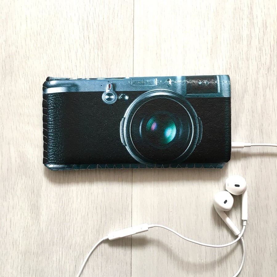 Retro Camera Phone Case - Fits any phone model including iPhone, Samsung, HTC