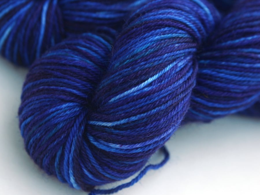SALE Gloaming - Superwash wool-nylon DK yarn
