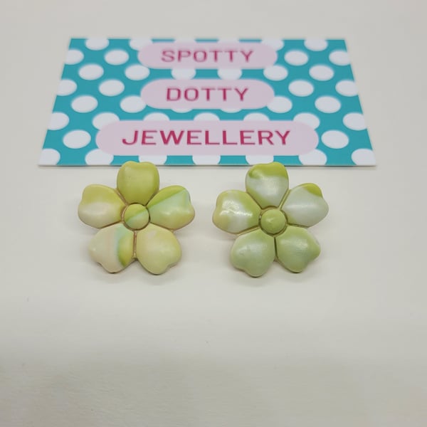 Green Polymer Clay Flower Stud Earrings 
