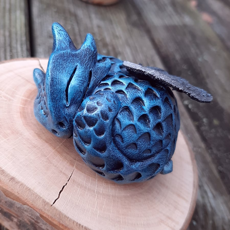 Blue Sleeping Dragon