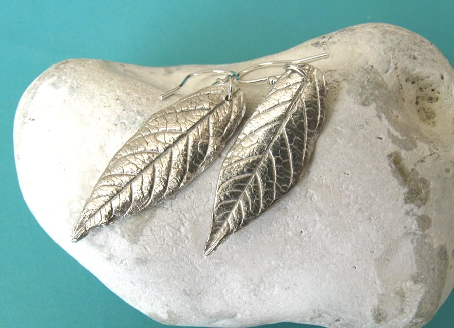 Fine silver dangly leaf earrings