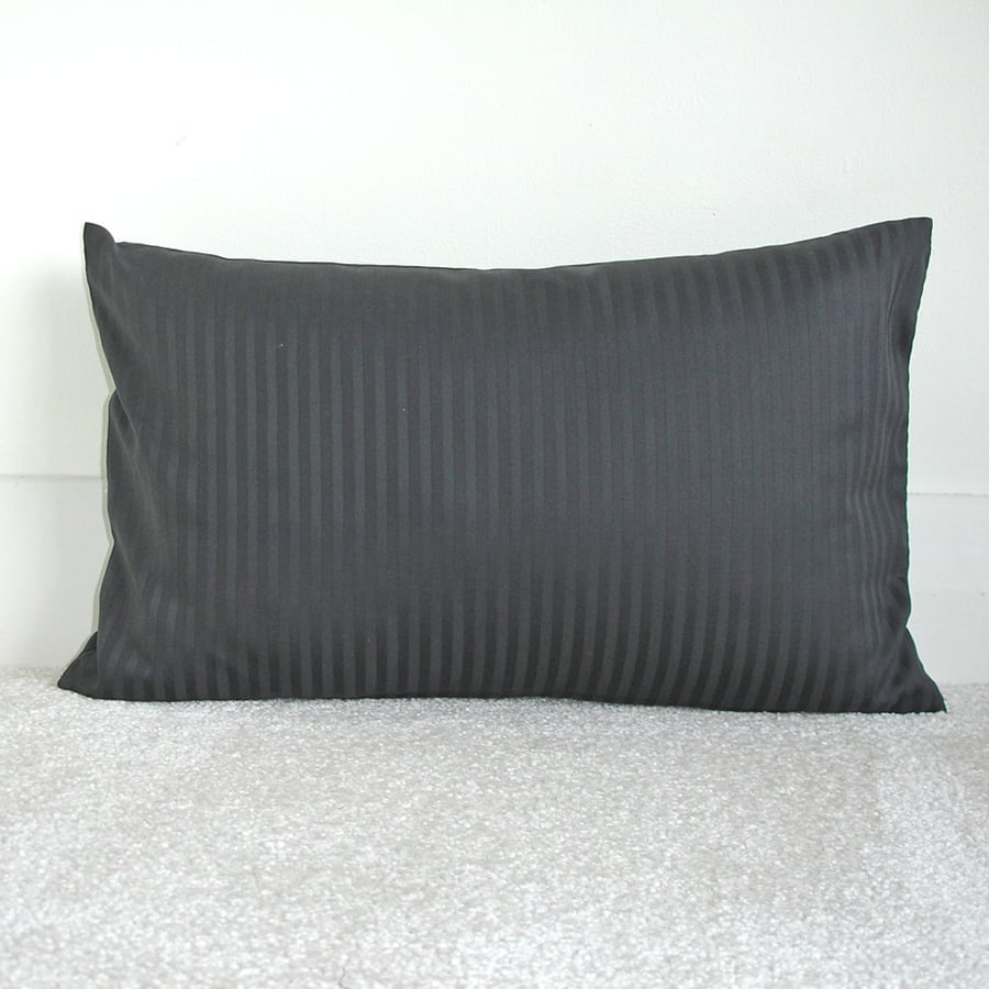 Tempur Travel Pillow Cover Black 16"x10" 16x10 Cotton Sateen Ticking Stripes