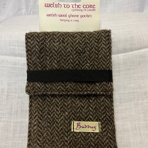 Handmade Welsh Wool Small phone pocket (Herringbone pattern)