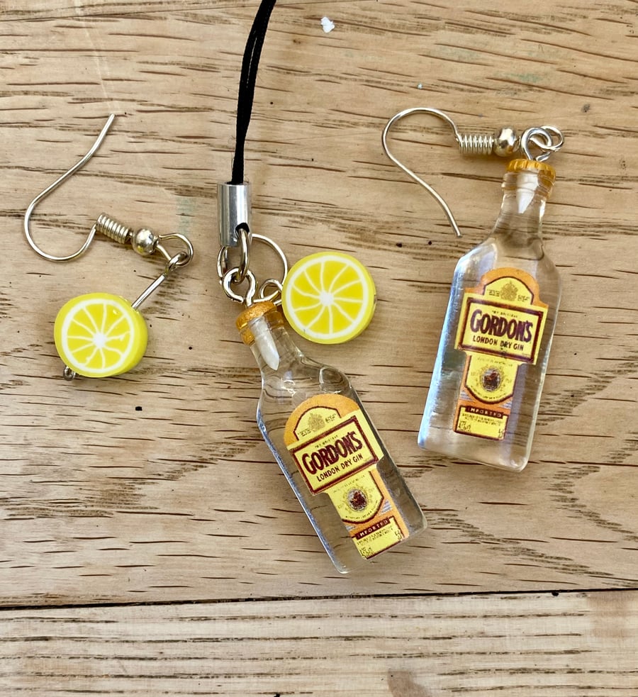 Gin O'clock Bag Charm and Earring set for the lady that lunches!