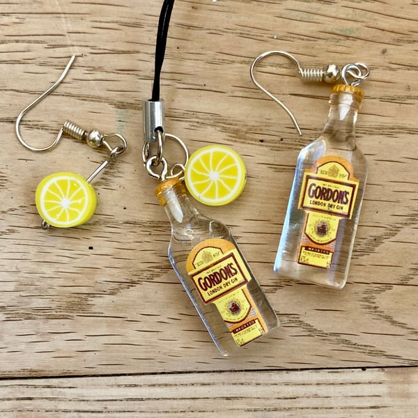 Gin O'clock Bag Charm and Earring set for the lady that lunches!