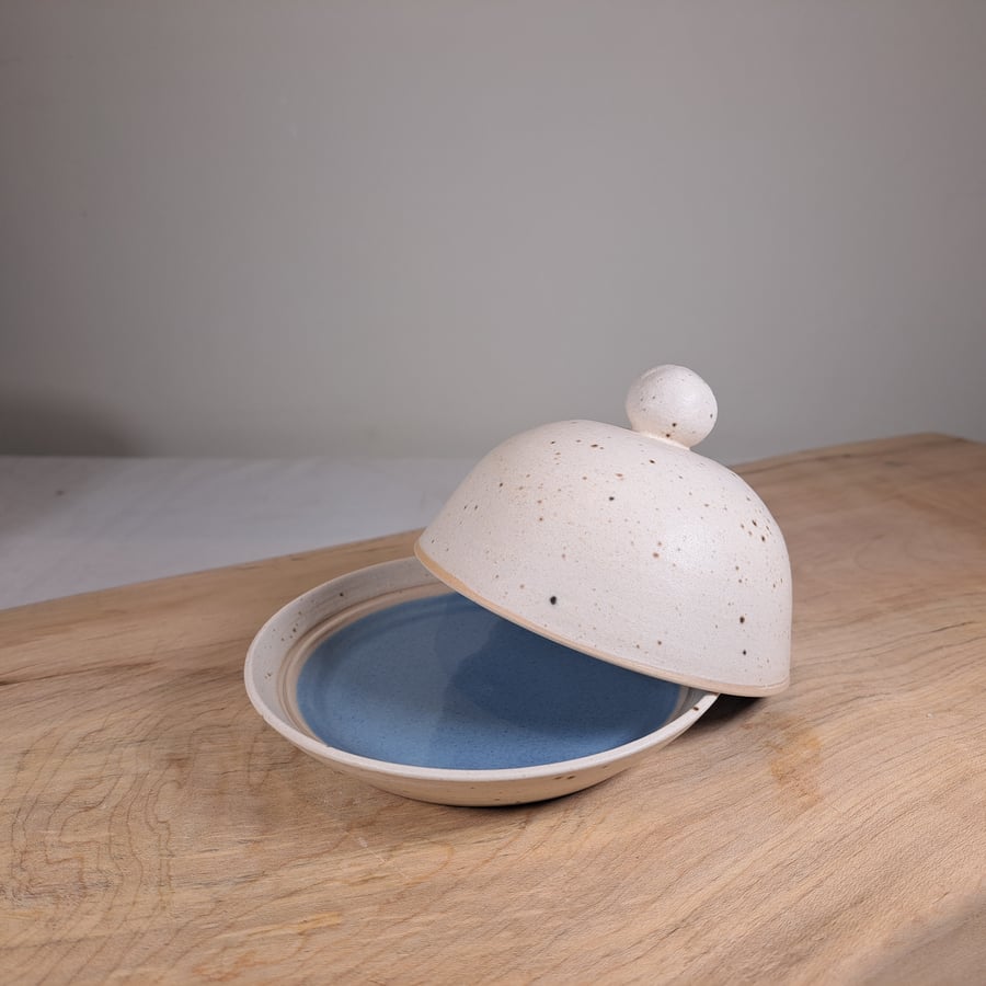 BLUE AND CREAM BUTTER DISH FOR SARAH SHAYLER