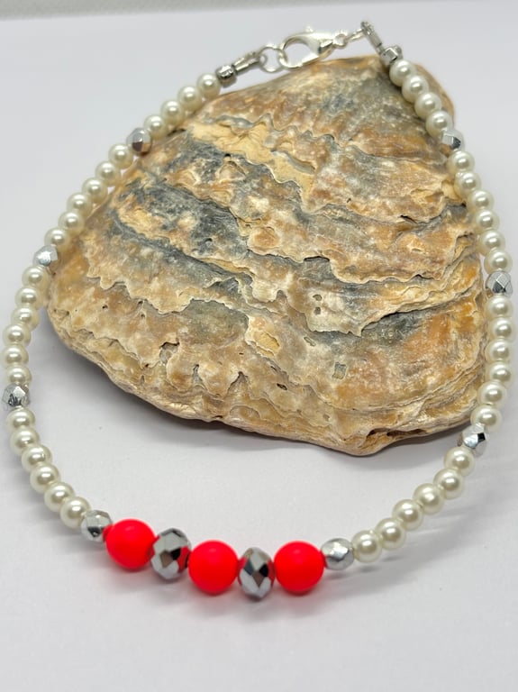Glass Pearl Anklet with Pink neon beads