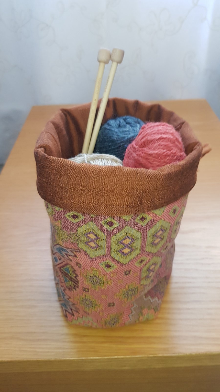 Fabric "basket": russet tones, tall