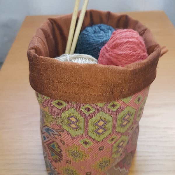 Fabric "basket": russet tones, tall