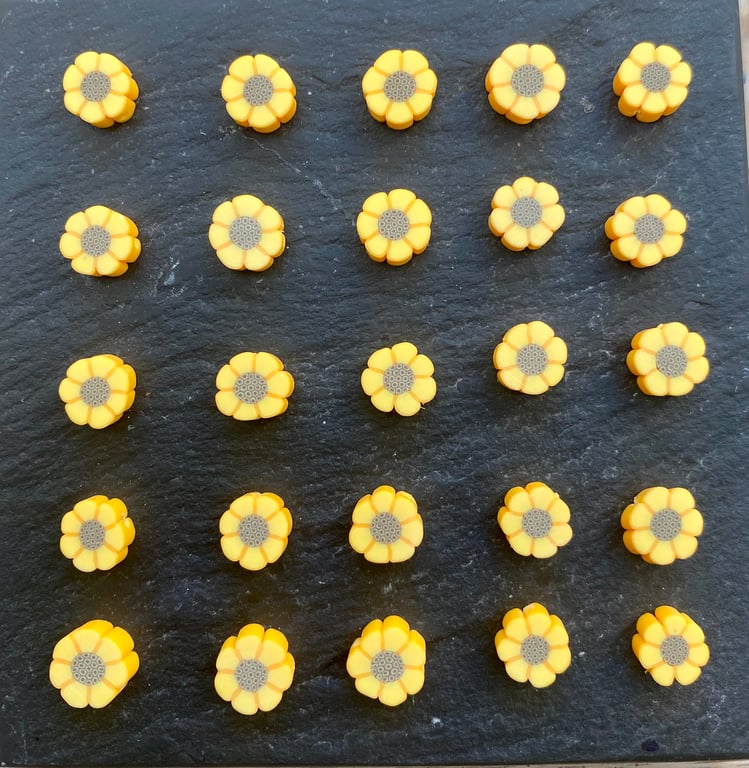 25 x polymer clay sunflower floral beads