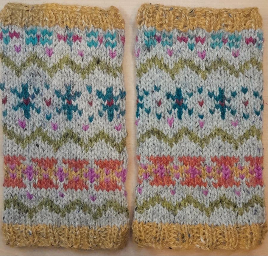 Fairisle Wrist Warmers Hand Knitted Fingerless Gloves
