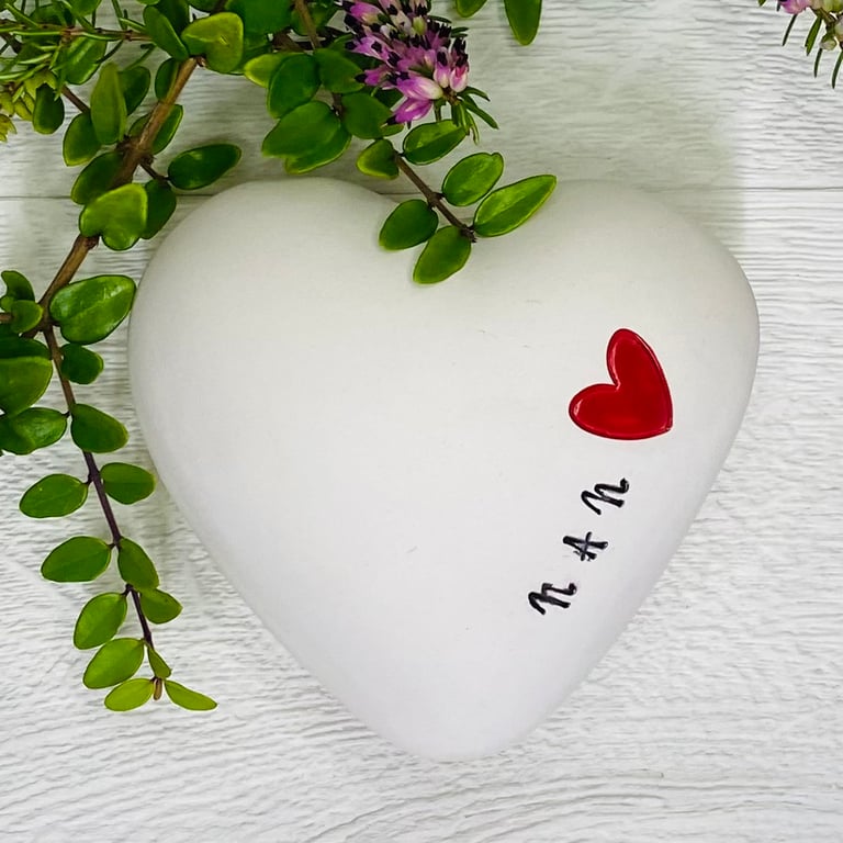 Ceramic heart pebble - Nan