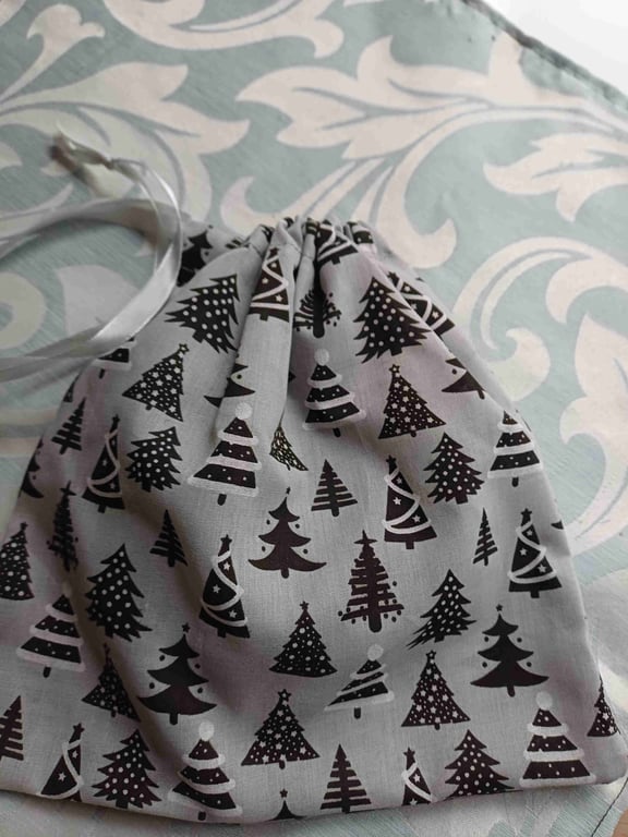 Square fabric draw string Christmas gift bag