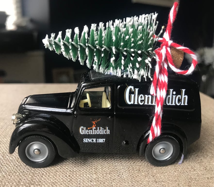 Vintage WHISKY  GLENFIDDICH  VAN.   die cast CHRISTMAS decoration