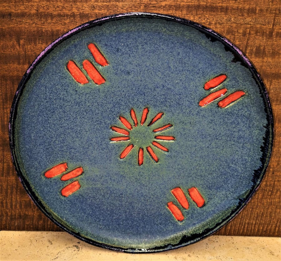Seagreen and red, delicious, stoneware shallow plates or dishes