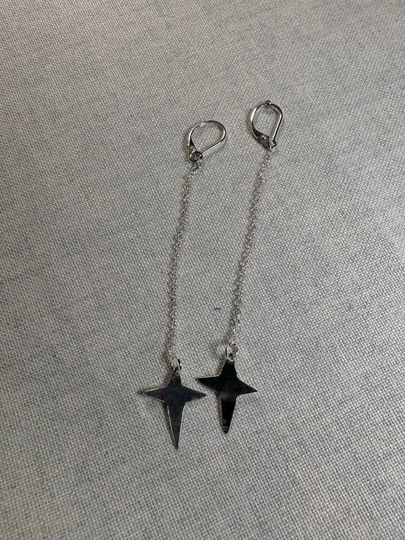 Sterling silver star dangly earrings