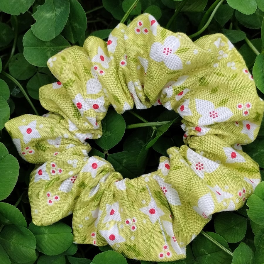 Green mistletoe and holly floral scrunchie